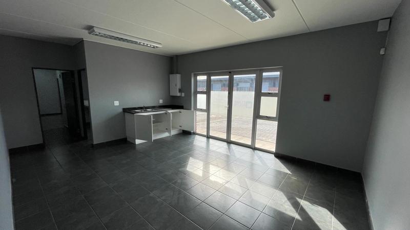 To Let commercial Property for Rent in Greenbushes Eastern Cape